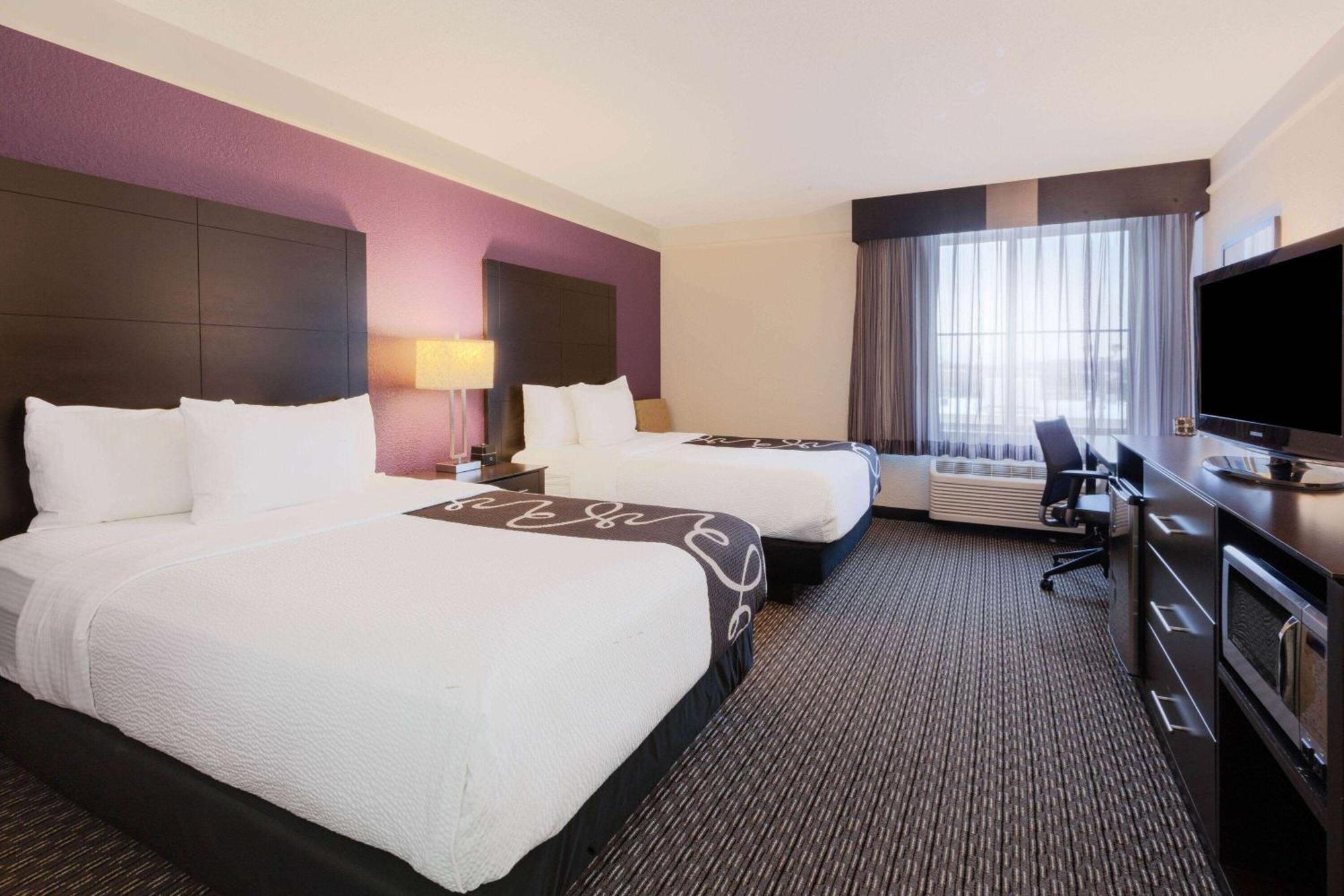 La Quinta By Wyndham Detroit Utica Hotel Buitenkant foto
