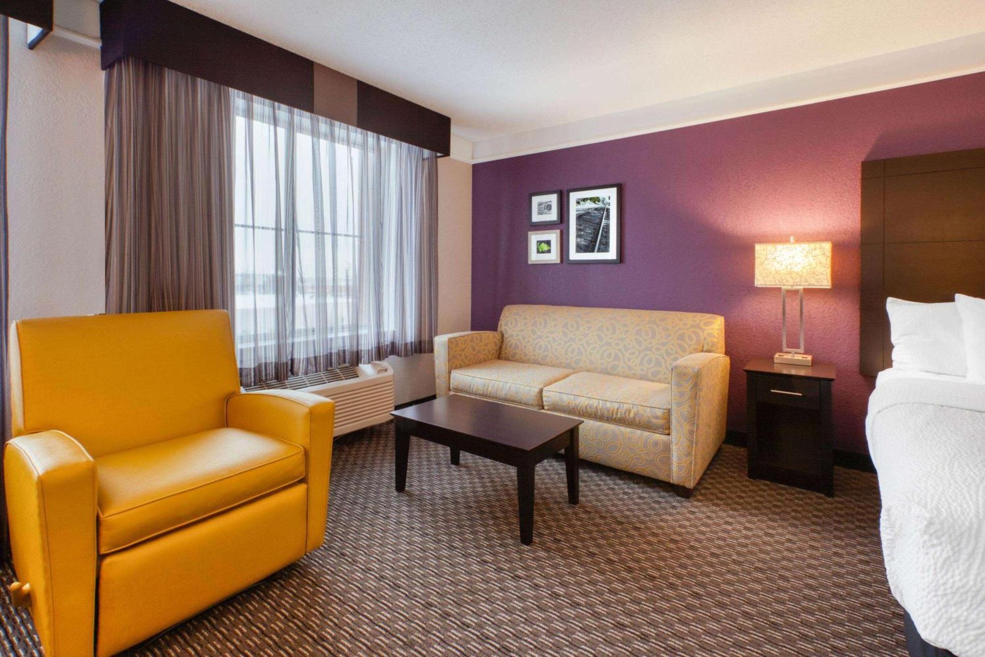 La Quinta By Wyndham Detroit Utica Hotel Buitenkant foto